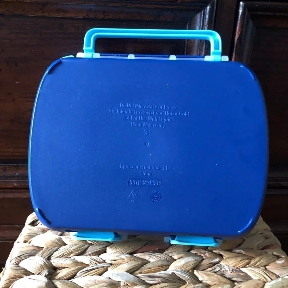 Blue & teal bento box with snap lid